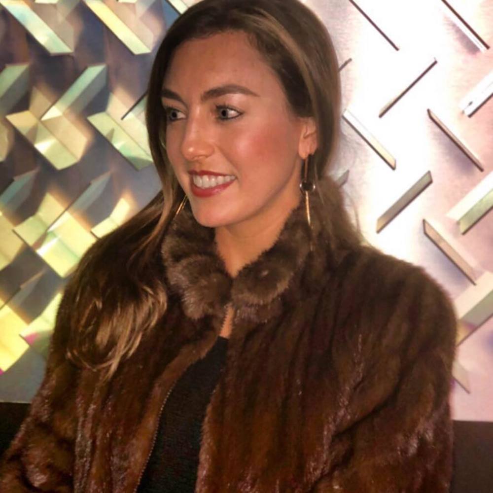 Meet your Posher, Alexandra